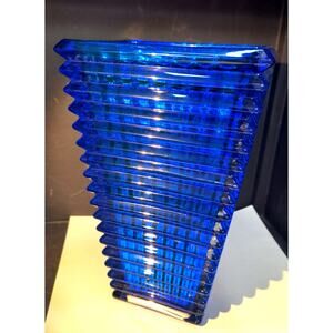 1028.  Cobalt Blue Rectangular Glass Vase Beveled Edges Art Glass Crystal